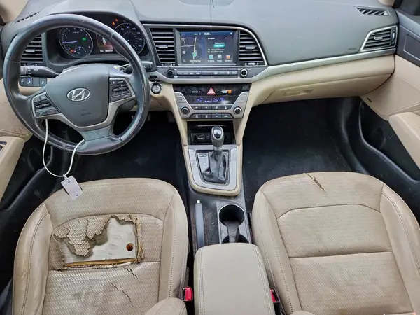 5NPD84LF1HH033573 2017 HYUNDAI ELANTRA - Image 8