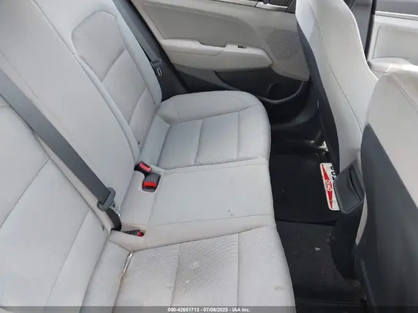5NPD84LF1HH033928 2017 HYUNDAI ELANTRA - Image 8