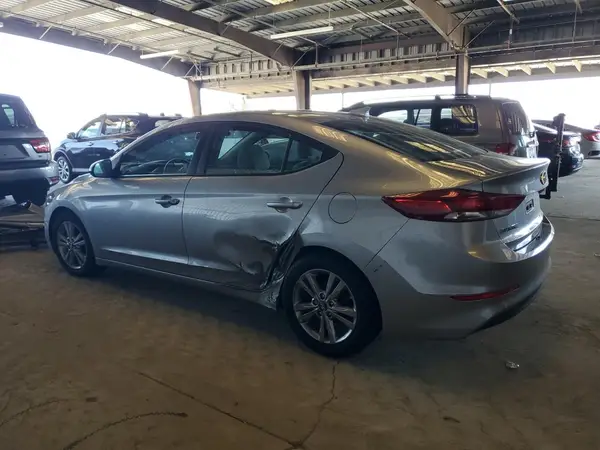 5NPD84LF1HH034044 2017 HYUNDAI ELANTRA - Image 2