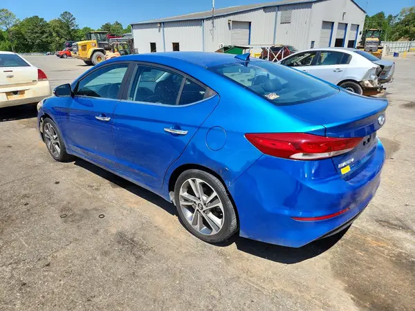 5NPD84LF1HH036098 2017 HYUNDAI ELANTRA - Image 2