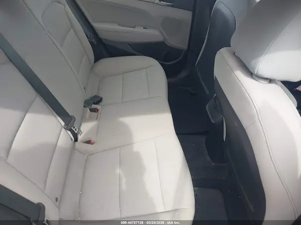 5NPD84LF1HH036361 2017 HYUNDAI ELANTRA - Image 8