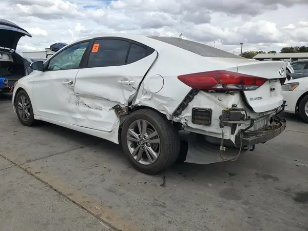 5NPD84LF1HH037557 2017 HYUNDAI ELANTRA - Image 2