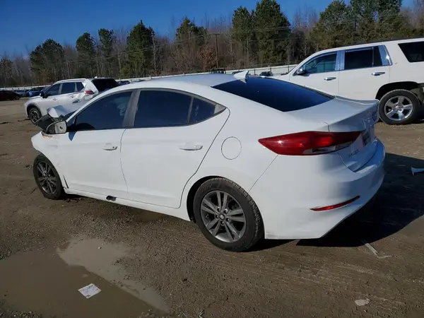 5NPD84LF1HH039132 2017 HYUNDAI ELANTRA - Image 2