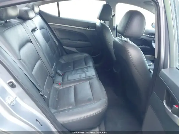 5NPD84LF1HH039440 2017 HYUNDAI ELANTRA - Image 8