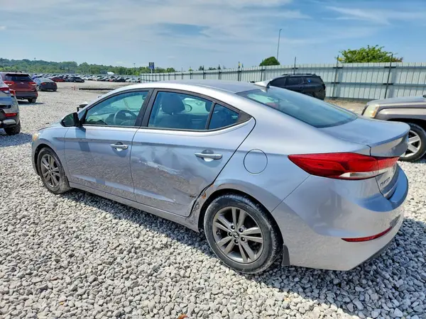5NPD84LF1HH039485 2017 HYUNDAI ELANTRA - Image 2