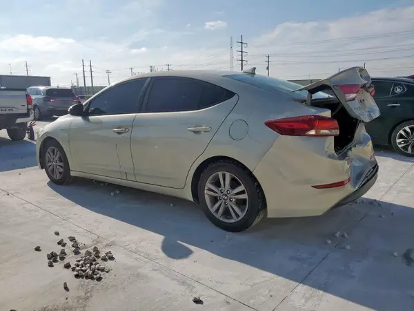 5NPD84LF1HH040233 2017 HYUNDAI ELANTRA - Image 2