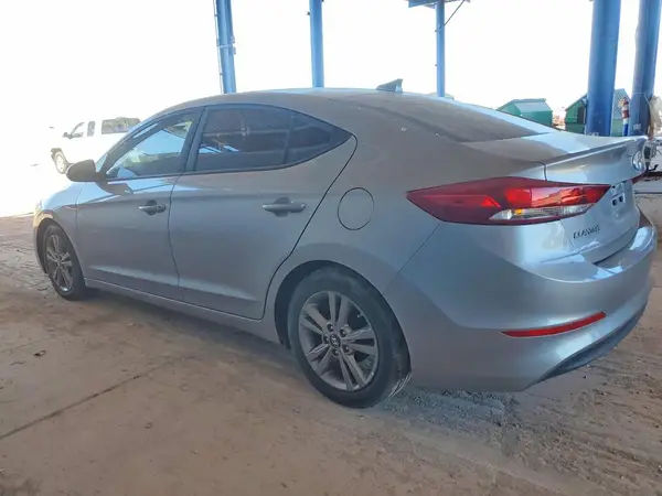 5NPD84LF1HH040359 2017 HYUNDAI ELANTRA - Image 2