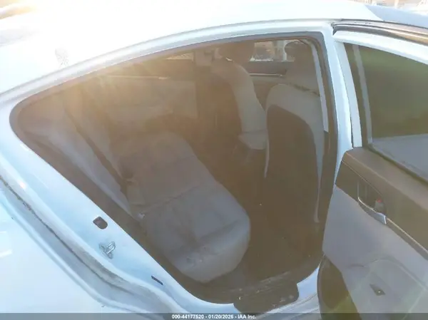 5NPD84LF1HH045187 2017 HYUNDAI ELANTRA - Image 8