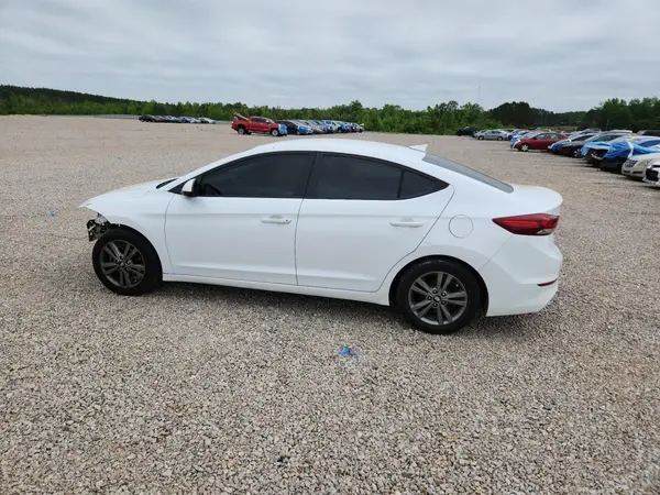5NPD84LF1HH045321 2017 HYUNDAI ELANTRA - Image 2