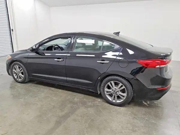 5NPD84LF1HH045609 2017 HYUNDAI ELANTRA - Image 2