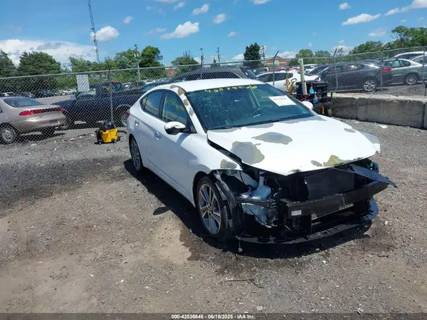 5NPD84LF1HH047571 2017 HYUNDAI ELANTRA - Image 1