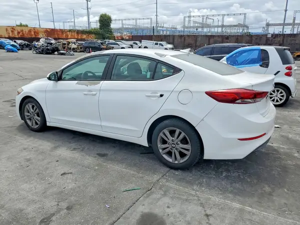 5NPD84LF1HH048414 2017 HYUNDAI ELANTRA - Image 2