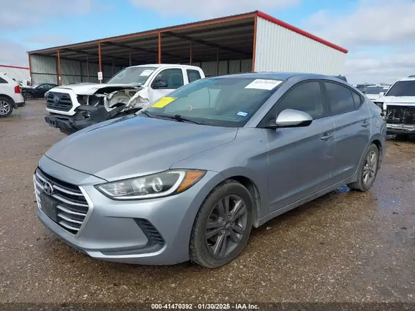 5NPD84LF1HH048980 2017 HYUNDAI ELANTRA - Image 2
