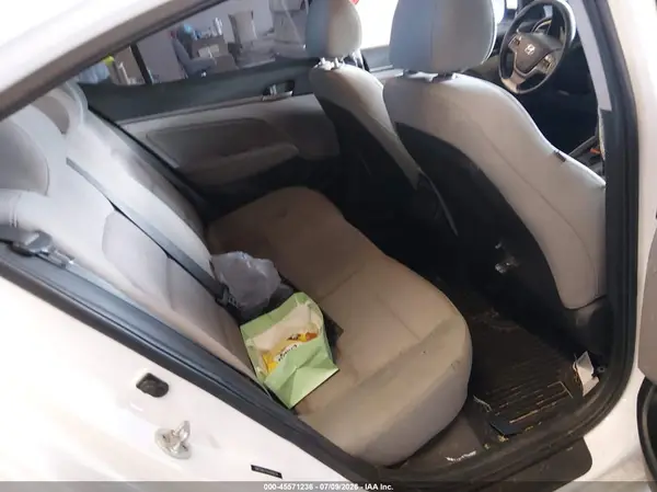 5NPD84LF1HH049224 2017 HYUNDAI ELANTRA - Image 8
