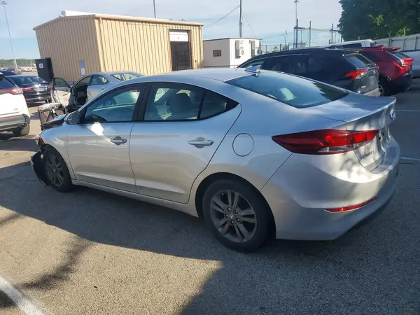 5NPD84LF1HH049756 2017 HYUNDAI ELANTRA - Image 2