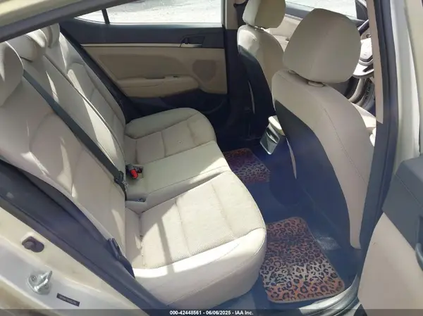 5NPD84LF1HH053760 2017 HYUNDAI ELANTRA - Image 8