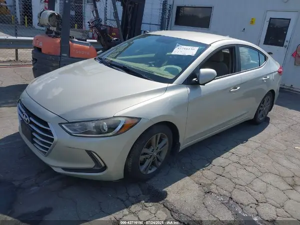 5NPD84LF1HH054164 2017 HYUNDAI ELANTRA - Image 2