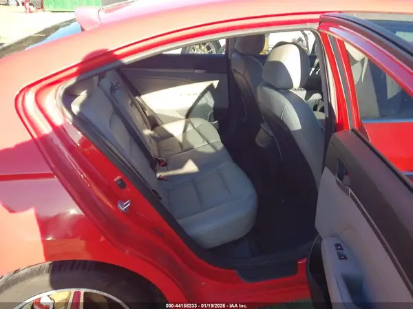 5NPD84LF1HH055170 2017 HYUNDAI ELANTRA - Image 8