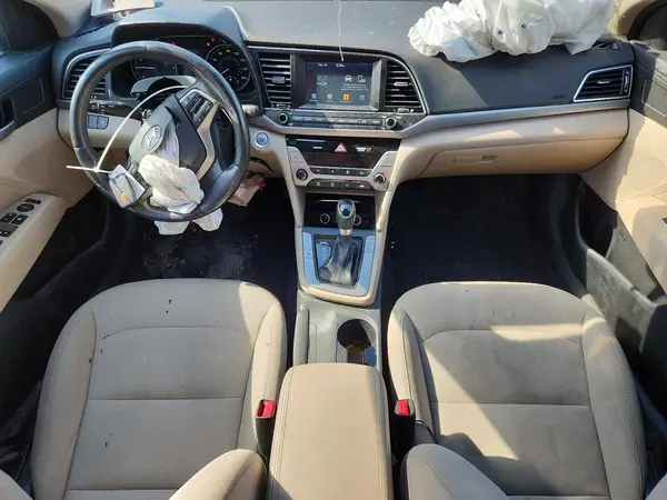 5NPD84LF1HH061034 2017 HYUNDAI ELANTRA - Image 8