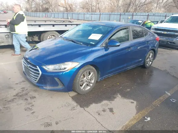 5NPD84LF1HH063527 2017 HYUNDAI ELANTRA - Image 2