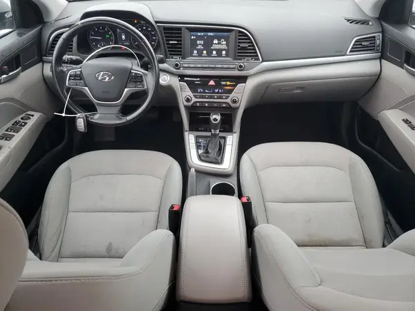 5NPD84LF1HH064273 2017 HYUNDAI ELANTRA - Image 8