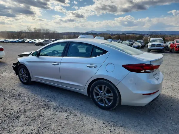 5NPD84LF1HH064449 2017 HYUNDAI ELANTRA - Image 2