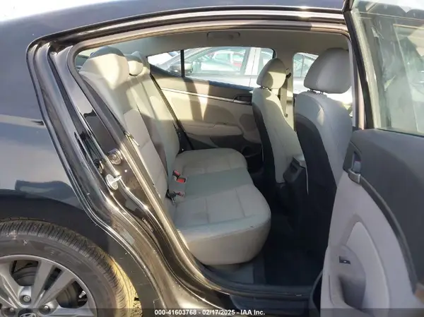 5NPD84LF1HH065214 2017 HYUNDAI ELANTRA - Image 8