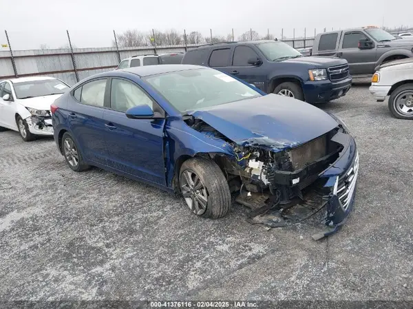5NPD84LF1HH066153 2017 HYUNDAI ELANTRA - Image 1