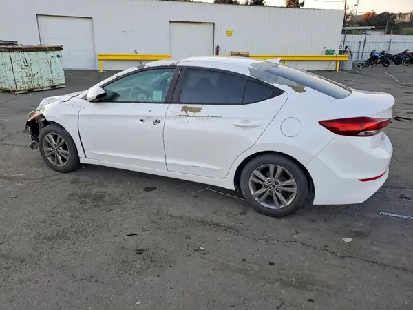 5NPD84LF1HH072647 2017 HYUNDAI ELANTRA - Image 2