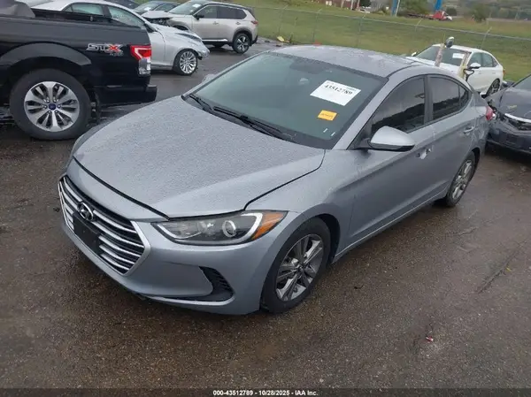 5NPD84LF1HH075483 2017 HYUNDAI ELANTRA - Image 2