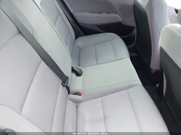 5NPD84LF1HH077928 2017 HYUNDAI ELANTRA - Image 8