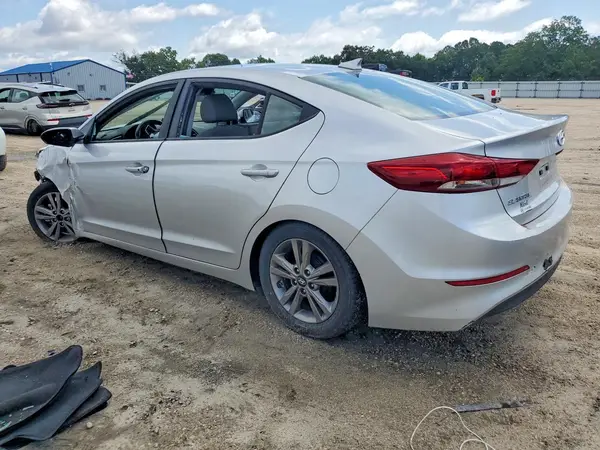 5NPD84LF1HH078383 2017 HYUNDAI ELANTRA - Image 2