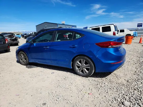 5NPD84LF1HH078450 2017 HYUNDAI ELANTRA - Image 2