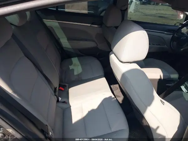 5NPD84LF1HH080148 2017 HYUNDAI ELANTRA - Image 8