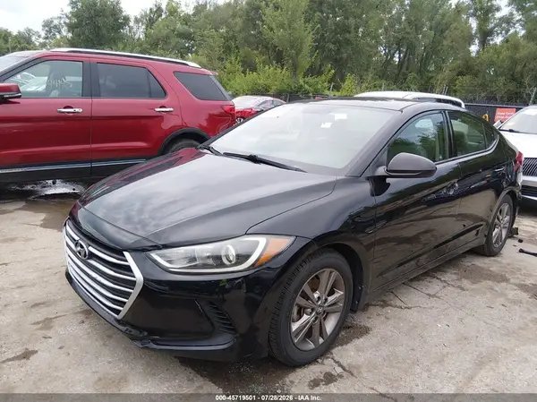 5NPD84LF1HH081350 2017 HYUNDAI ELANTRA - Image 2