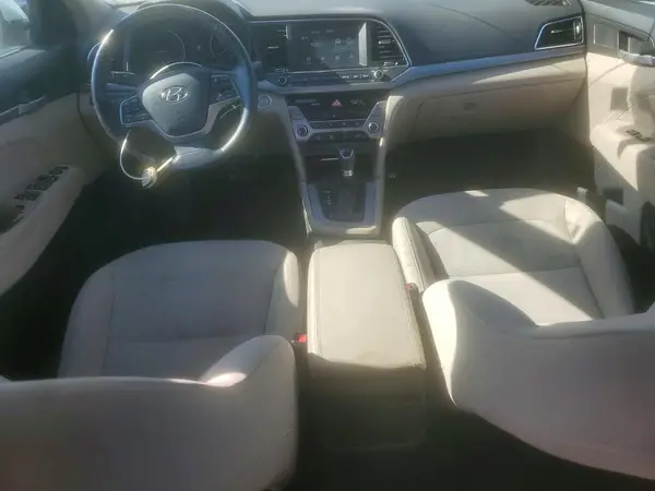 5NPD84LF1HH083955 2017 HYUNDAI ELANTRA - Image 8