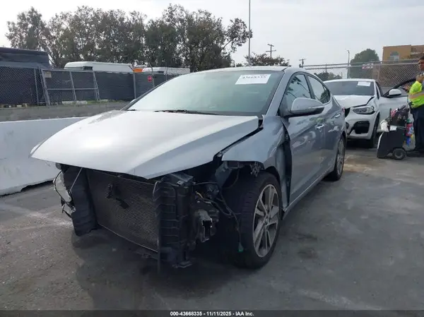 5NPD84LF1HH084099 2017 HYUNDAI ELANTRA - Image 2