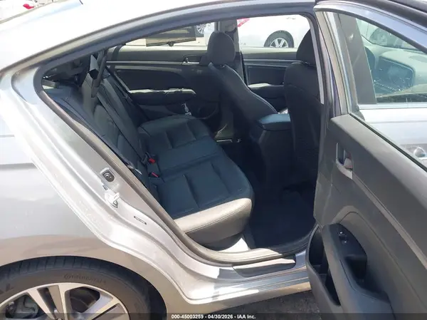 5NPD84LF1HH088282 2017 HYUNDAI ELANTRA - Image 8