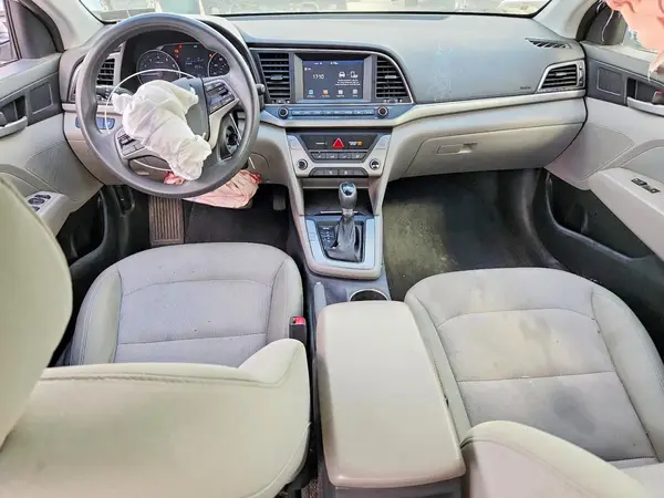 5NPD84LF1HH088864 2017 HYUNDAI ELANTRA - Image 8