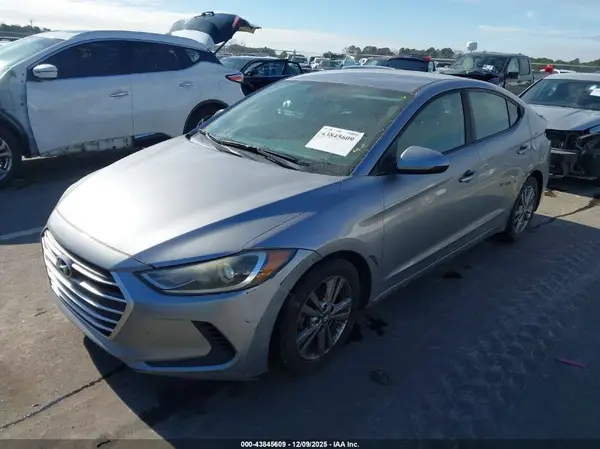 5NPD84LF1HH091652 2017 HYUNDAI ELANTRA - Image 2