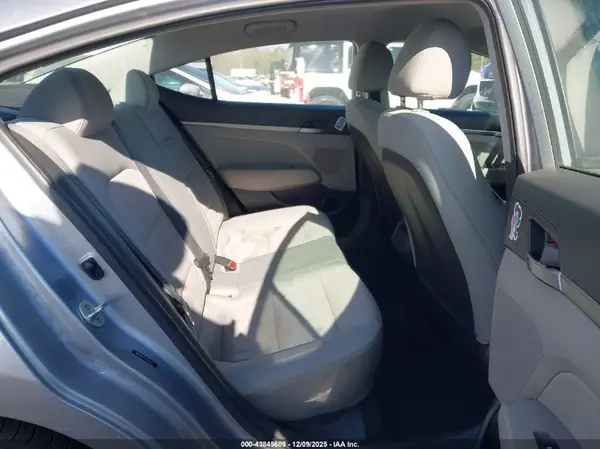 5NPD84LF1HH091652 2017 HYUNDAI ELANTRA - Image 8