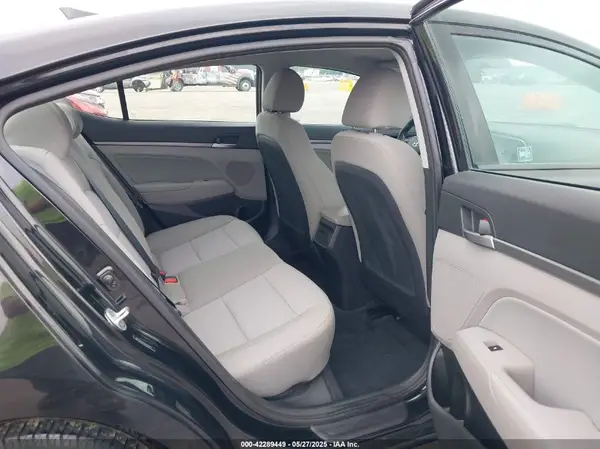 5NPD84LF1HH106747 2017 HYUNDAI ELANTRA - Image 8