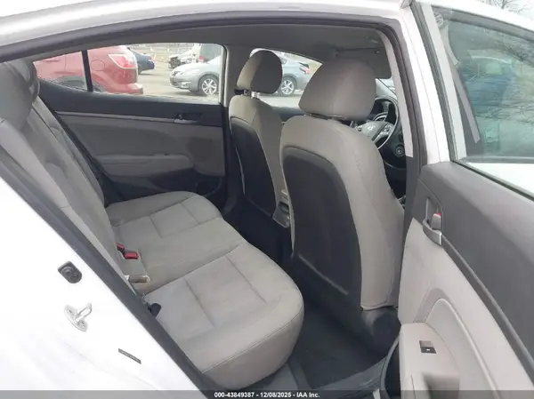 5NPD84LF1HH106750 2017 HYUNDAI ELANTRA - Image 8