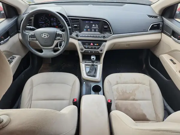 5NPD84LF1HH116520 2017 HYUNDAI ELANTRA - Image 8
