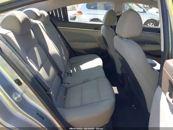 5NPD84LF1HH119479 2017 HYUNDAI ELANTRA - Image 8