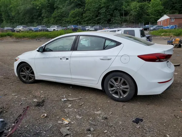 5NPD84LF1HH123726 2017 HYUNDAI ELANTRA - Image 2