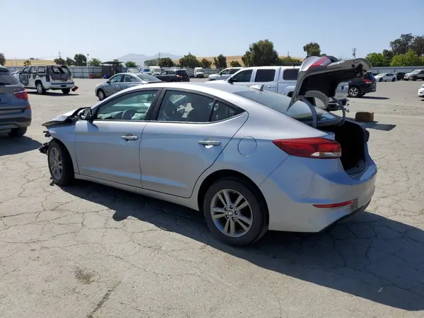 5NPD84LF1HH123967 2017 HYUNDAI ELANTRA - Image 2
