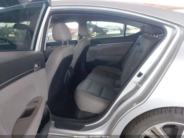 5NPD84LF1HH128568 2017 HYUNDAI ELANTRA - Image 8