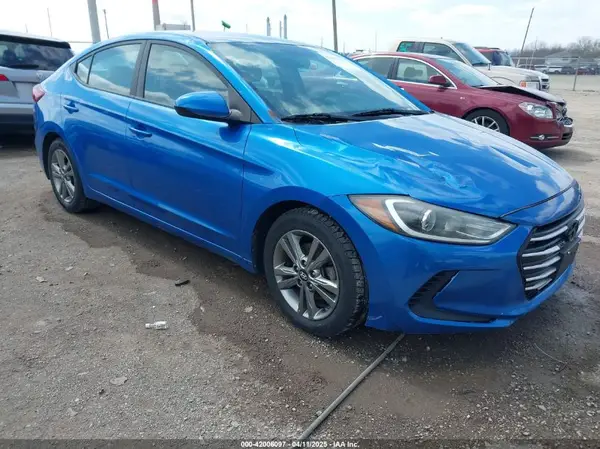 5NPD84LF1HH129607 2017 HYUNDAI ELANTRA - Image 1
