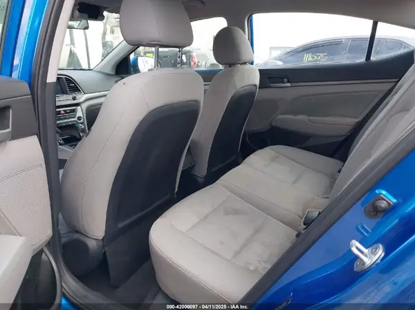 5NPD84LF1HH129607 2017 HYUNDAI ELANTRA - Image 8